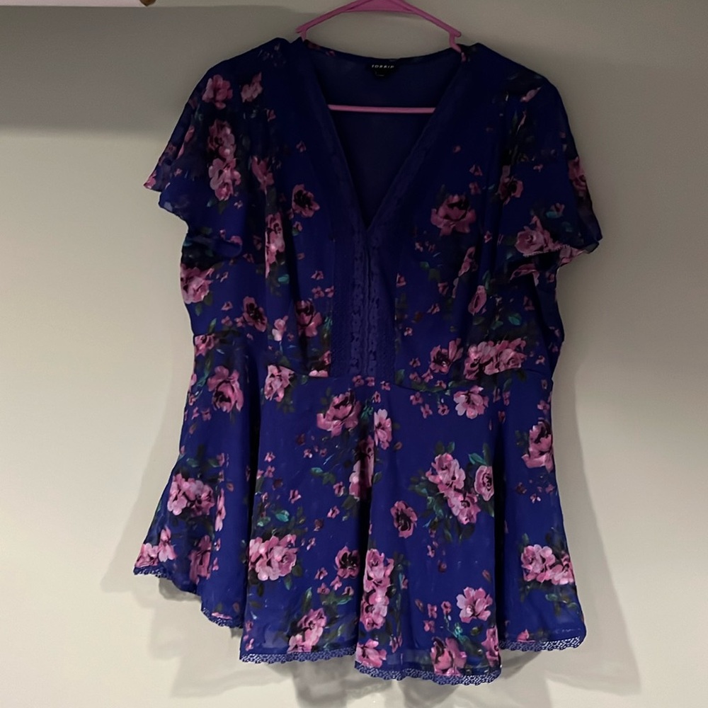 Torrid peplum floral top